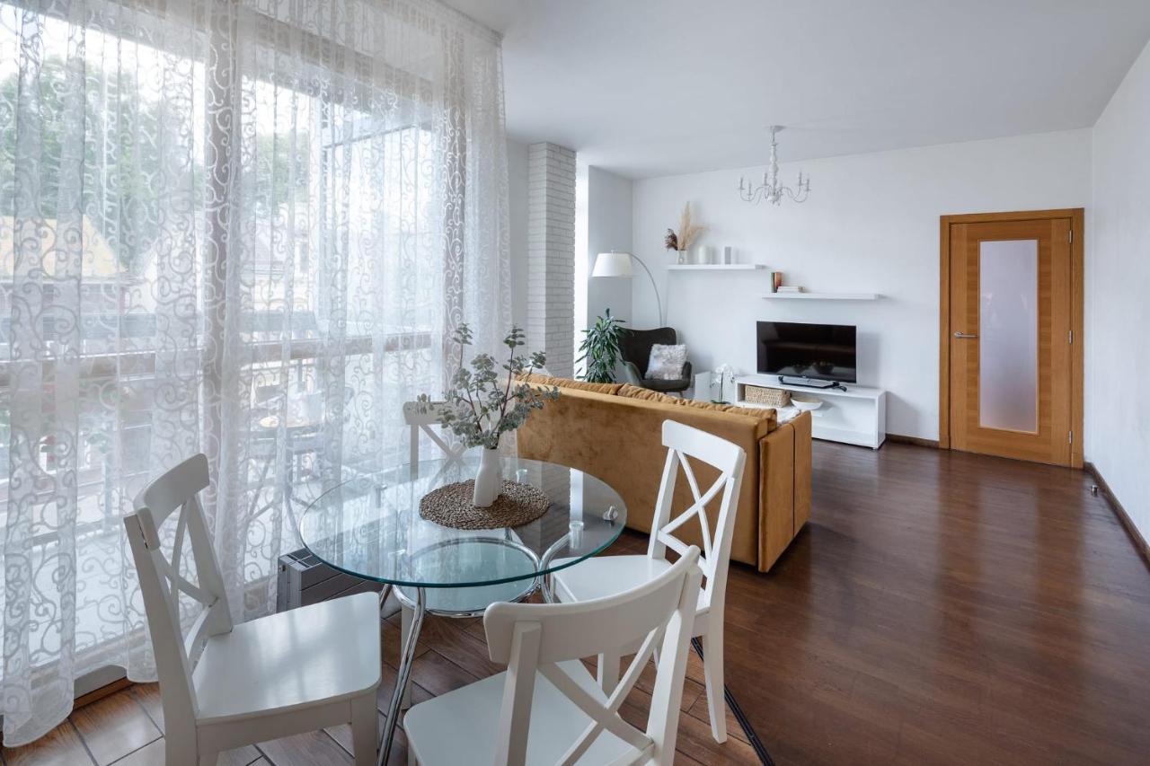 Ziedondarza Park One Bedroom Apartment With Balcony Ρίγα Εξωτερικό φωτογραφία