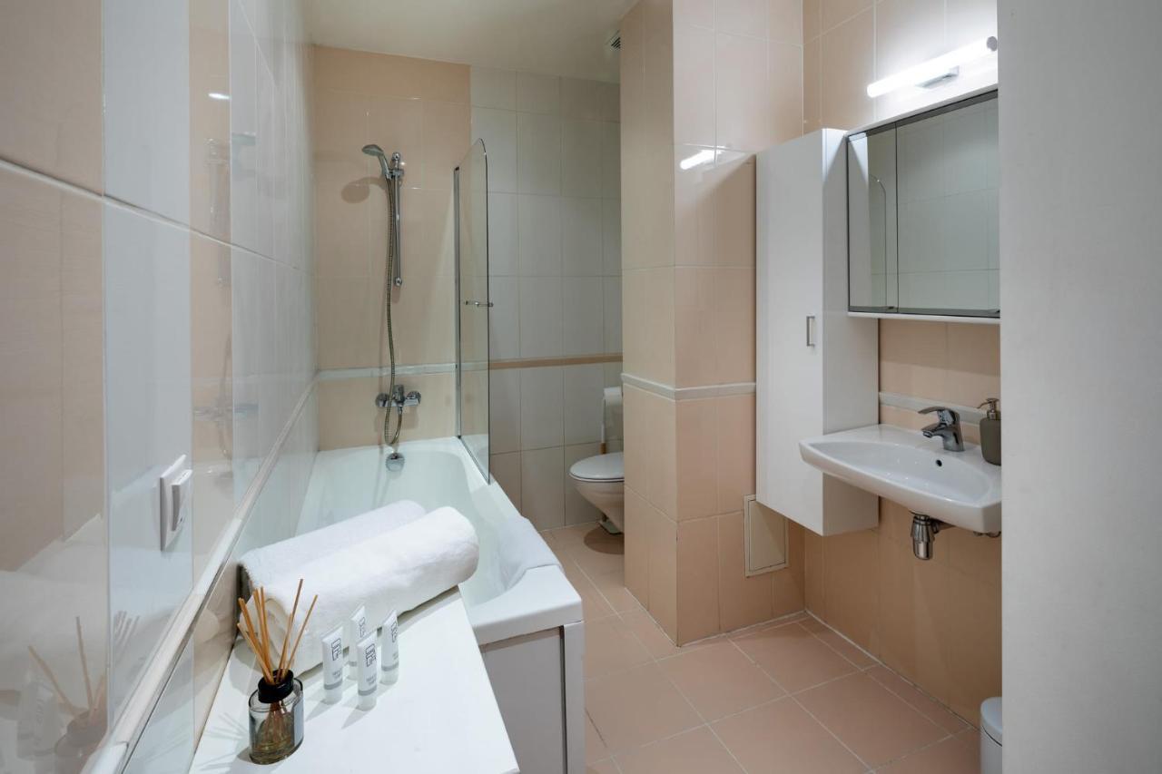 Ziedondarza Park One Bedroom Apartment With Balcony Ρίγα Εξωτερικό φωτογραφία