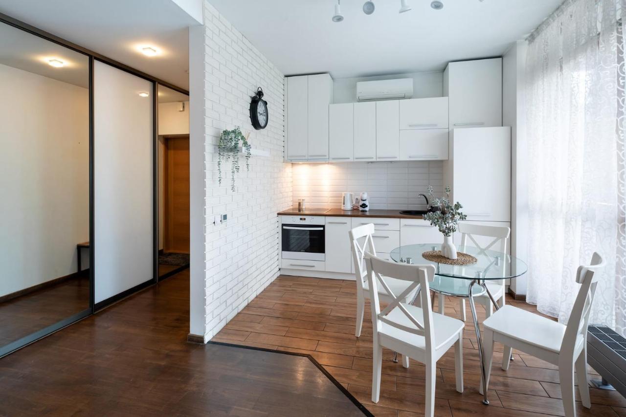 Ziedondarza Park One Bedroom Apartment With Balcony Ρίγα Εξωτερικό φωτογραφία